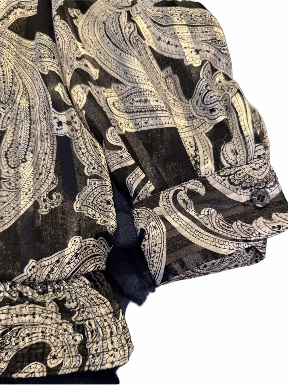 Alfred Dunner Black & White Paisley 3/4 Button-Up Blouse - Picture 4 of 7
